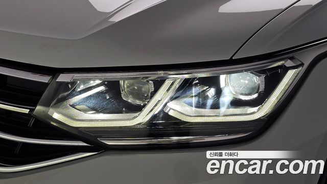 Volkswagen Tiguan 2023 — photo 8