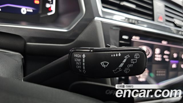 Volkswagen Tiguan 2023 — photo 40