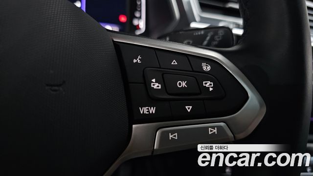 Volkswagen Tiguan 2023 — photo 41