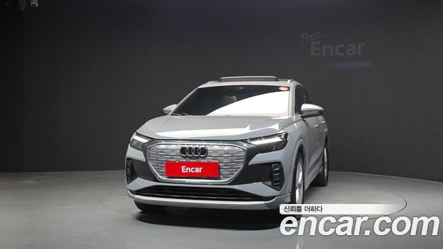 Audi Q4 e-tron 2023 — photo 3