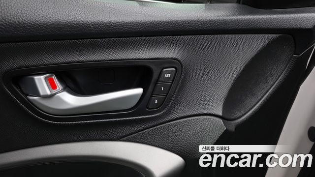 Hyundai Santafe 2015 — photo 17