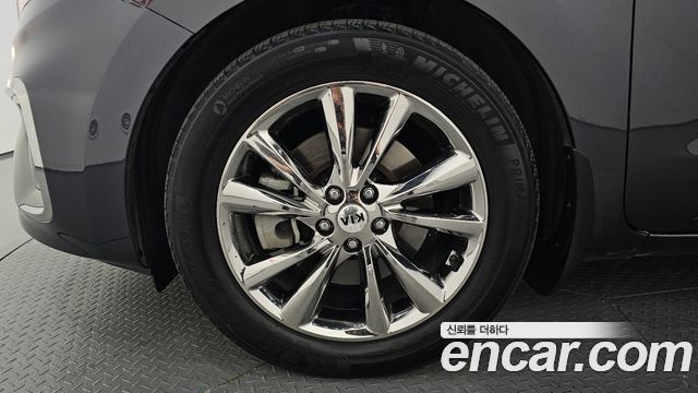 Kia Canival 2020 — photo 5