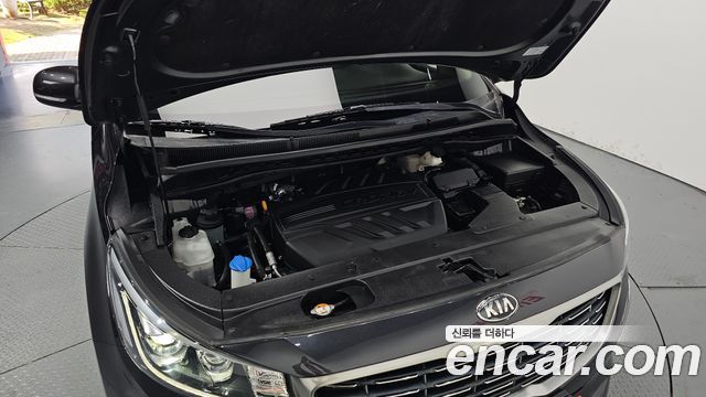 Kia Canival 2020 — photo 6