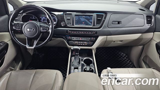 Kia Canival 2020 — photo 10