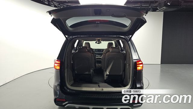 Kia Canival 2020 — photo 26