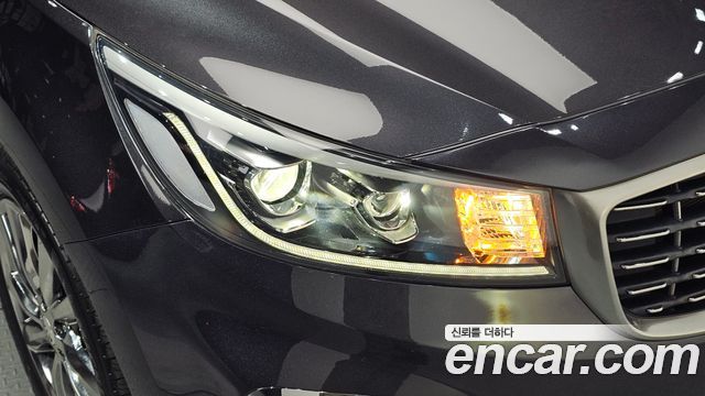 Kia Canival 2020 — photo 8
