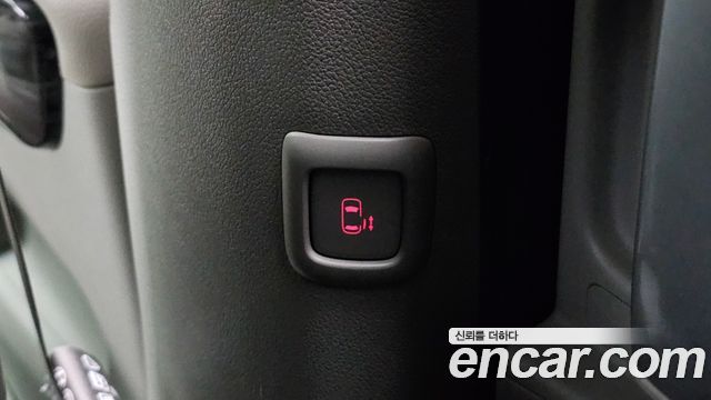 Kia Canival 2020 — photo 27