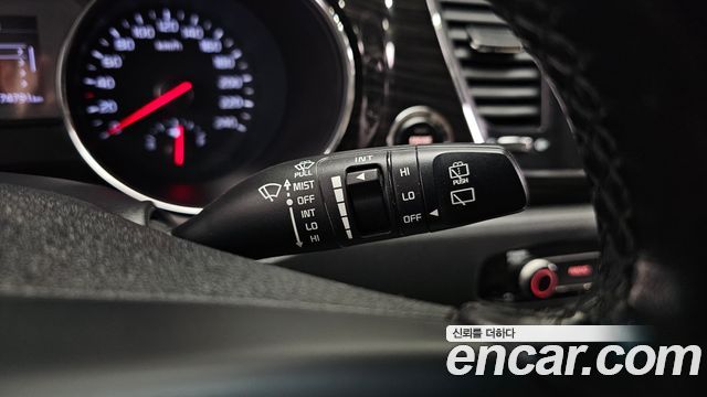 Kia Canival 2020 — photo 33