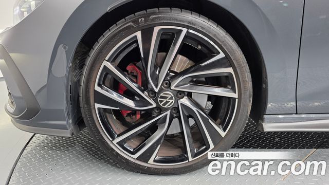 Volkswagen Golf 2024 — photo 5
