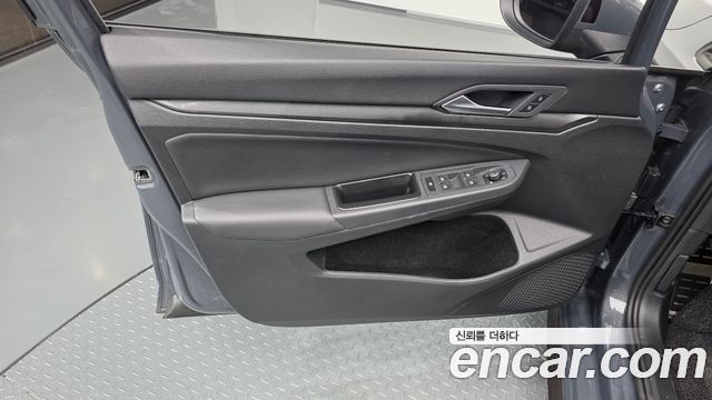 Volkswagen Golf 2024 — photo 14