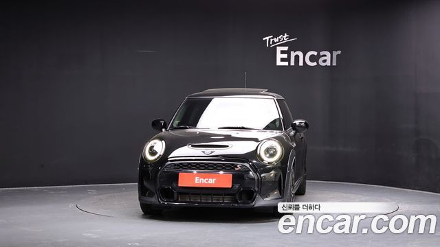 Mini Cooper 2023 — photo 3