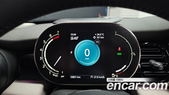 Mini Cooper 2023 — photo 11