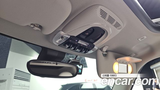 Mini Cooper 2023 — photo 24