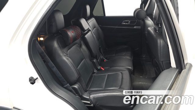 Ford Explorer 2019 — photo 12