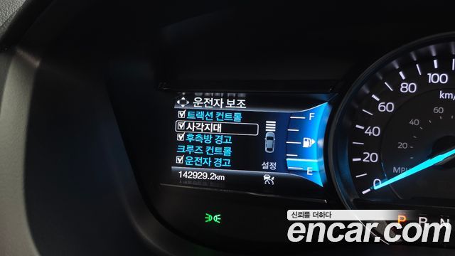 Ford Explorer 2019 — photo 16