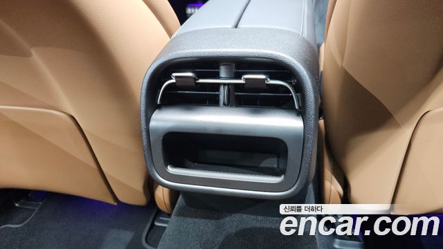Mercedes-Benz E-Class 2026 — photo 25