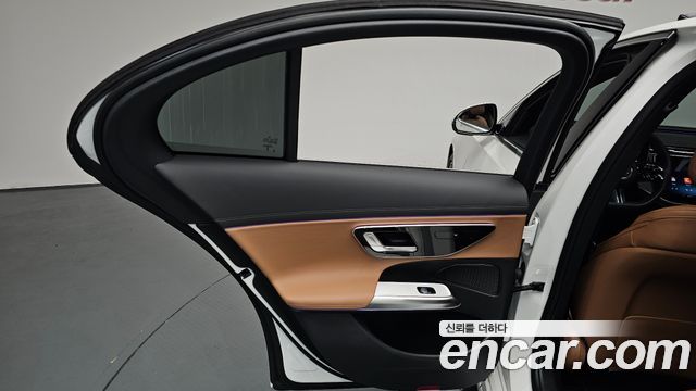Mercedes-Benz E-Class 2026 — photo 15