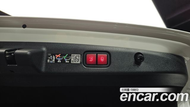 Mercedes-Benz E-Class 2026 — photo 27