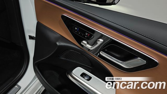 Mercedes-Benz E-Class 2026 — photo 34