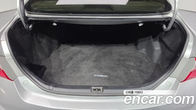 Toyota Camry 2008 — photo 17