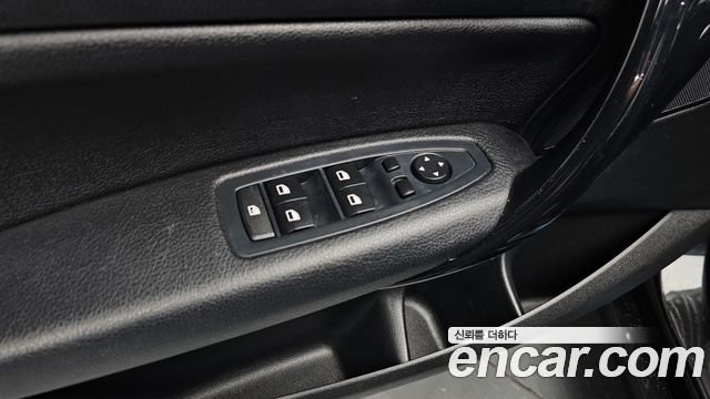 BMW 1-Series 2014 — photo 18