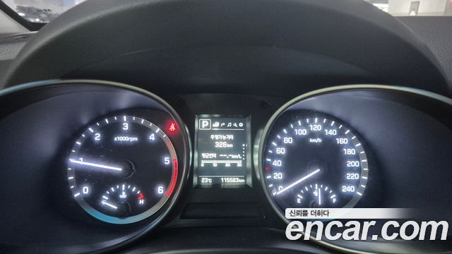 Hyundai Santafe 2018 — photo 11