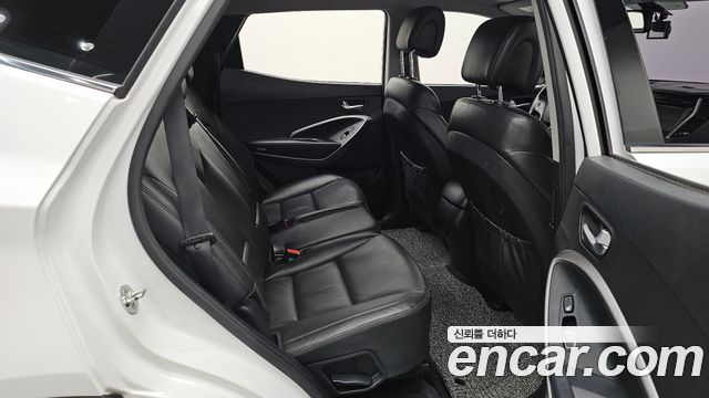 Hyundai Santafe 2018 — photo 18