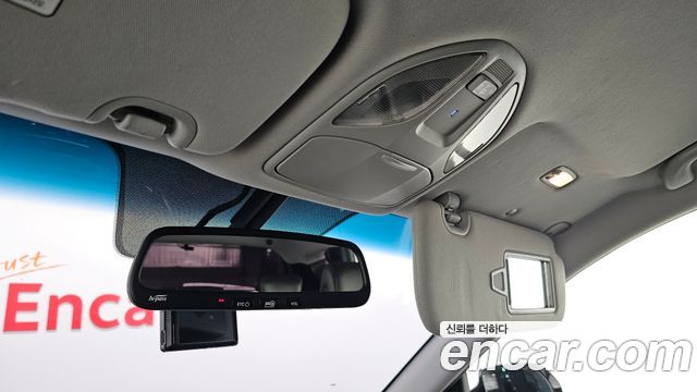 Hyundai Santafe 2018 — photo 22