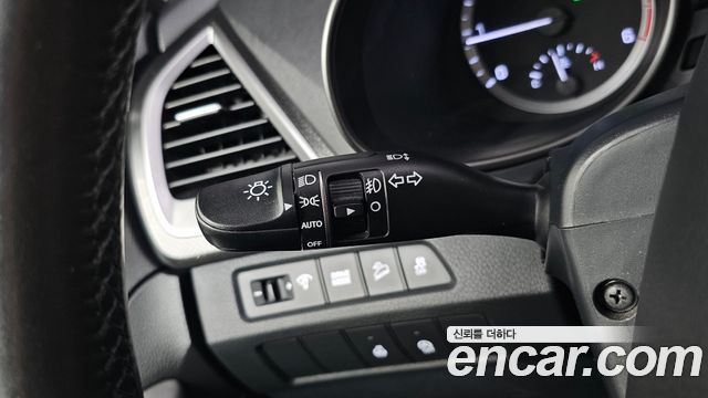 Hyundai Santafe 2018 — photo 23