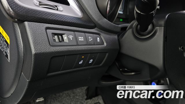 Hyundai Santafe 2018 — photo 25