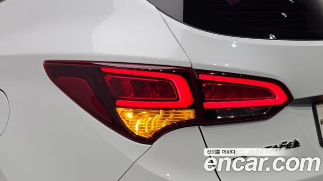 Hyundai Santafe 2018 — photo 9