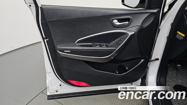 Hyundai Santafe 2018 — photo 14