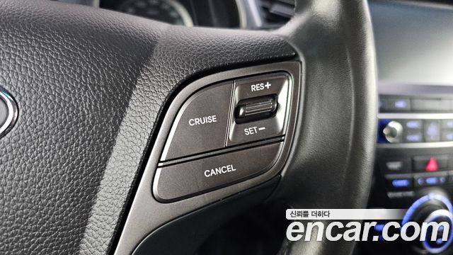 Hyundai Santafe 2018 — photo 27