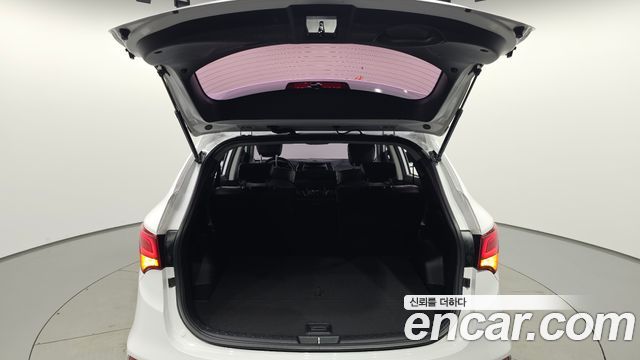 Hyundai Santafe 2018 — photo 30