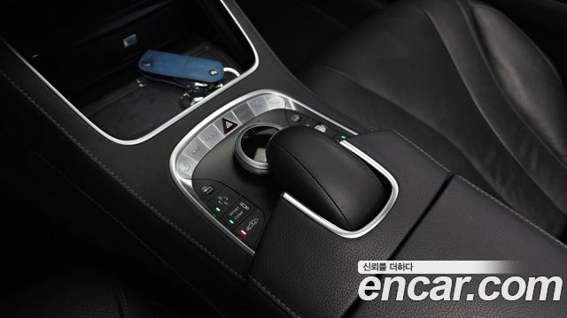Mercedes-Benz S-Class 2015 — photo 23