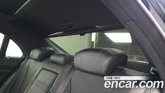 Mercedes-Benz S-Class 2015 — photo 29