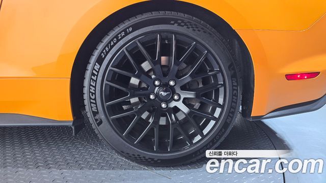 Ford Mustang 2019 — photo 7