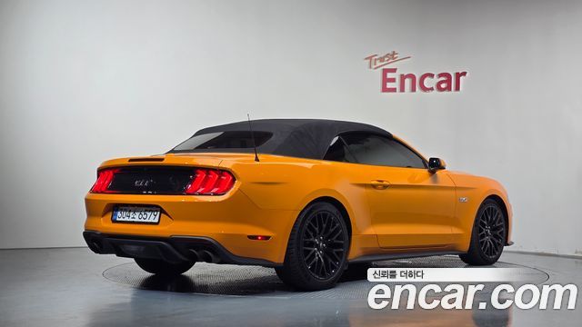 Ford Mustang 2019 — photo 35
