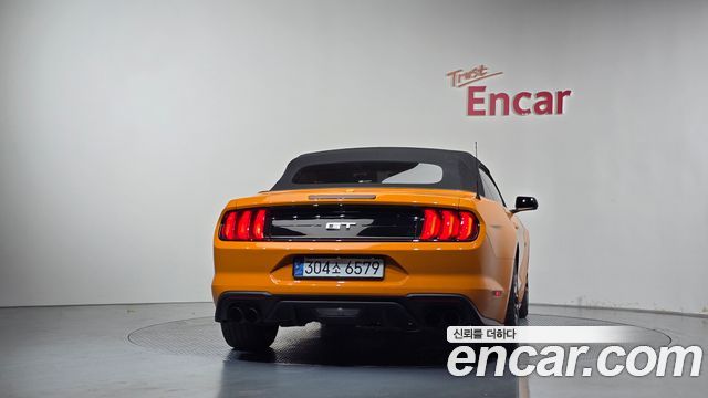 Ford Mustang 2019 — photo 36