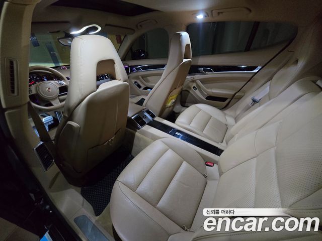 Porsche Panamera 2011 — photo 9