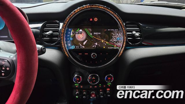 Mini Cooper 2024 — photo 22