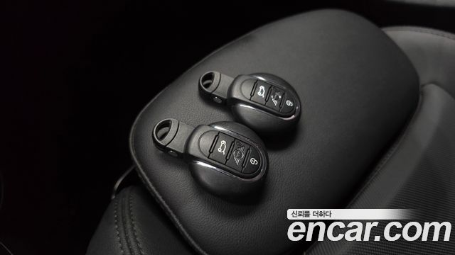 Mini Cooper 2024 — photo 23