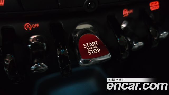 Mini Cooper 2024 — photo 24