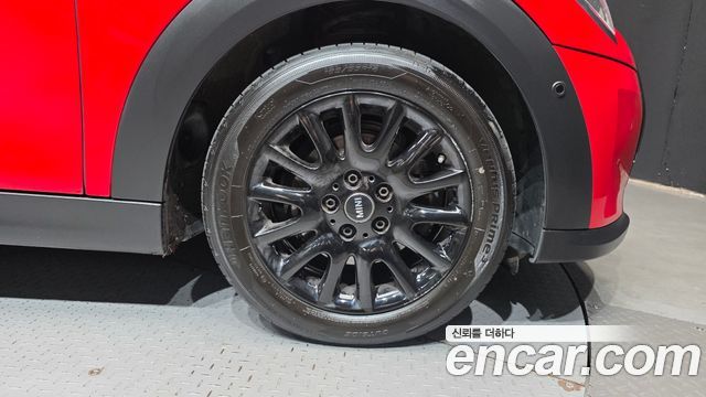 Mini Cooper 2024 — photo 7