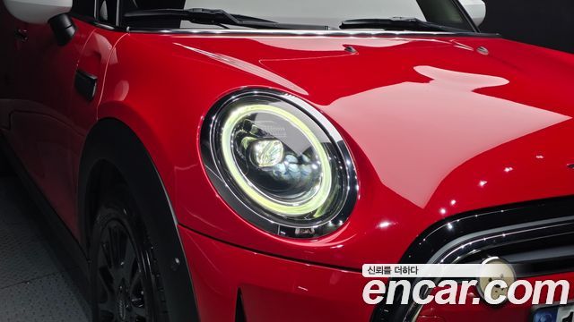 Mini Cooper 2024 — photo 8