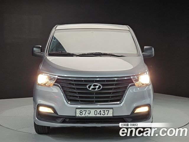 Hyundai Starex 2018 — photo 2
