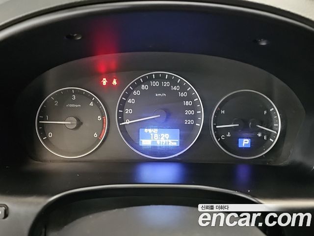 Hyundai Starex 2018 — photo 6