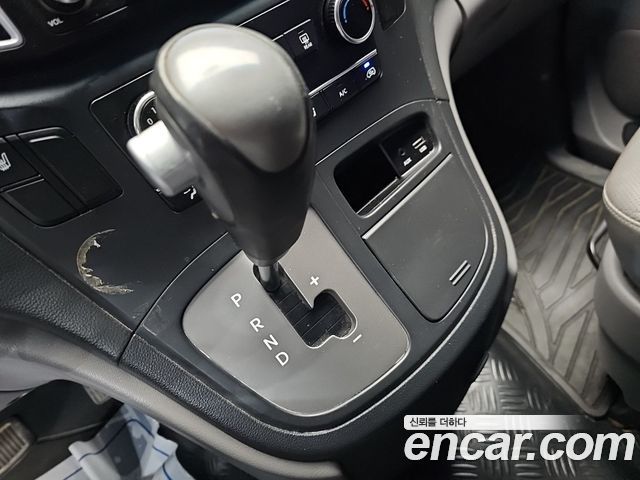 Hyundai Starex 2018 — photo 8