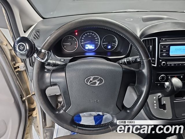 Hyundai Starex 2018 — photo 9