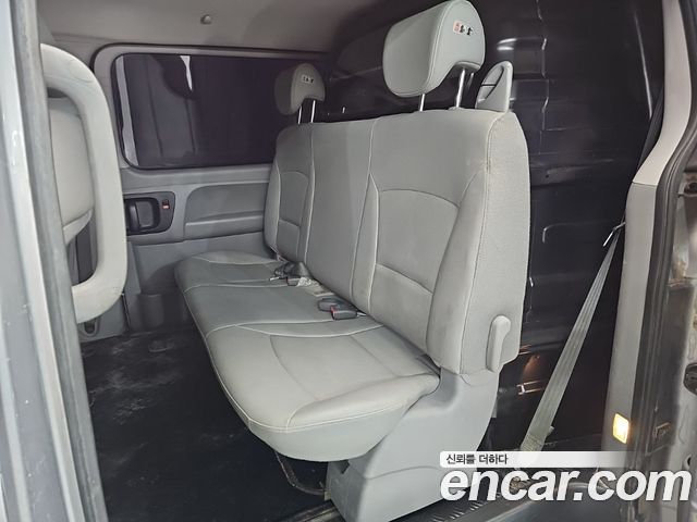 Hyundai Starex 2018 — photo 12